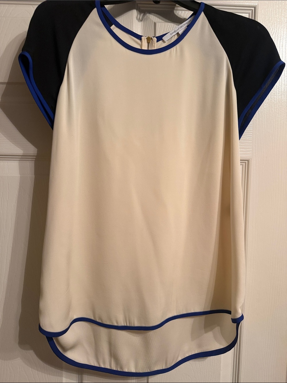 Diane von Furstenberg Women’s Cream Blouse with Black Sleeves and Blue Trim